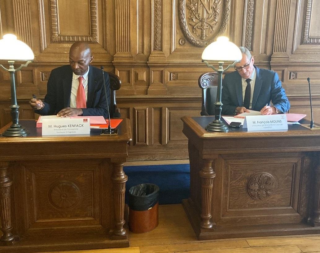 Signature Convention avec l’Université Toulouse Capitole