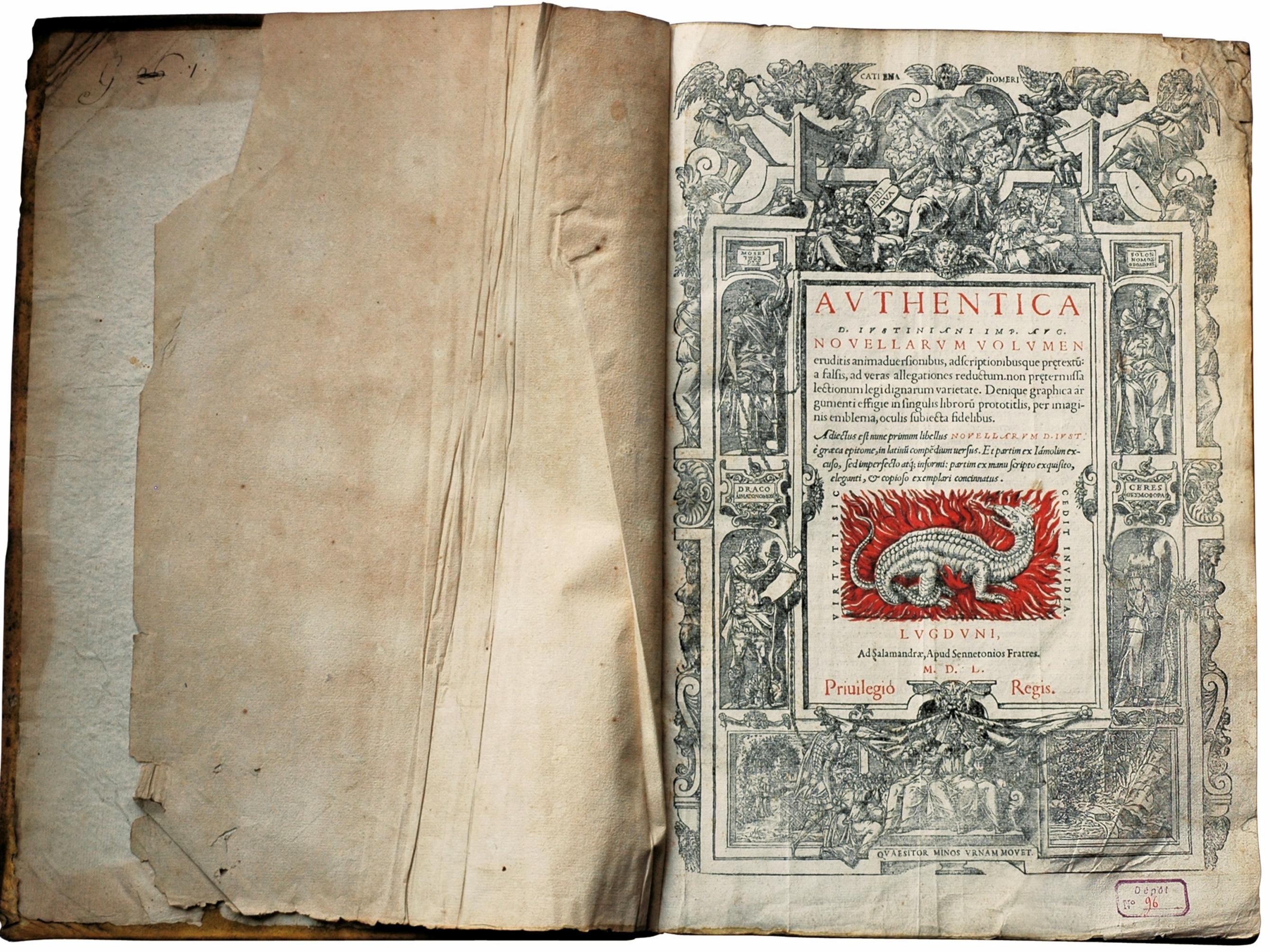 Edition humaniste du Corpus juris civilis de Justinien, imprimé en 5 volumes. Edition lyonnaise (1549 - 1550)